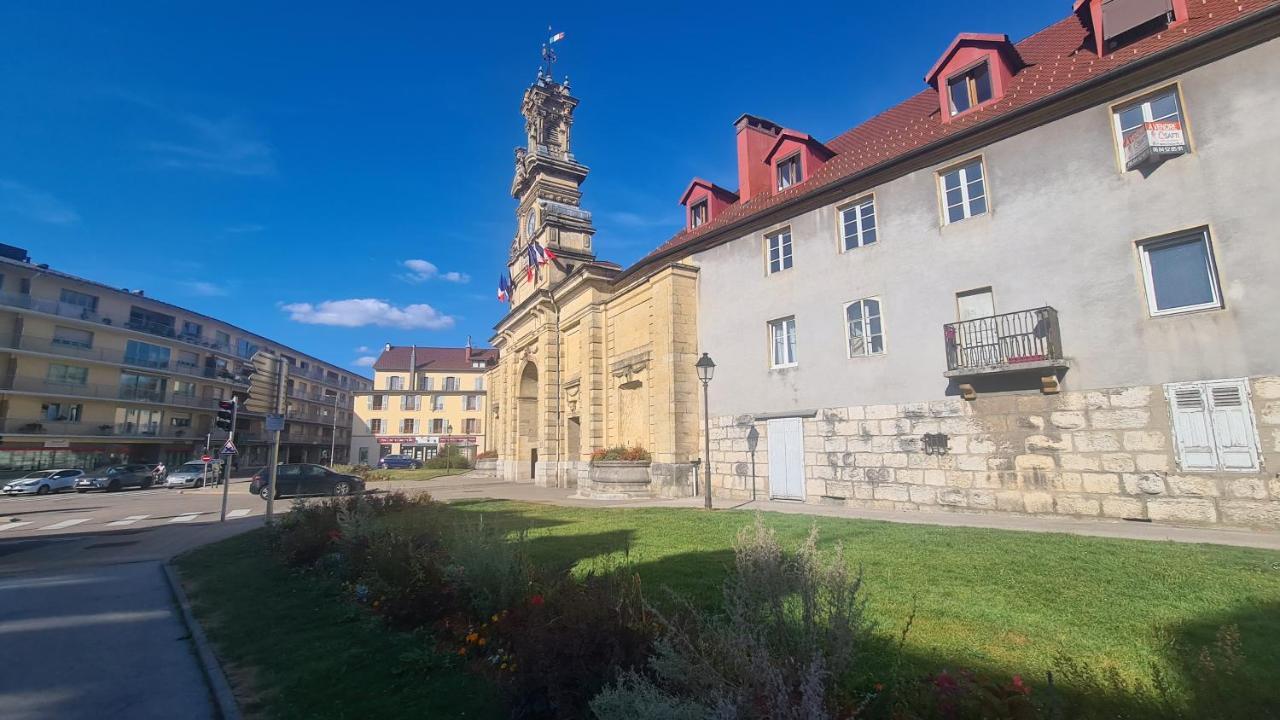 Le P'Tit Saint-Pierre - Centre Ville - Parking Pontarlier Exterior foto